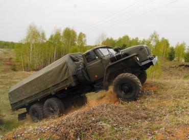 Фото Автозавод «УРАЛ» примет участие в параде Победы в Челябинске