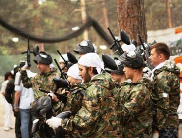 Фото В Челябинске прошел благотворительный турнир по пейнтболу