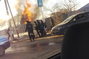 Фото В МЧС прокомментировали возгорание в частном секторе Челябинска