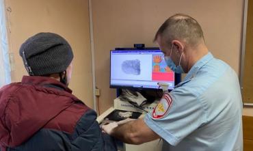 Фото Полицейские Челябинска снова начали «охоту» на бомжей