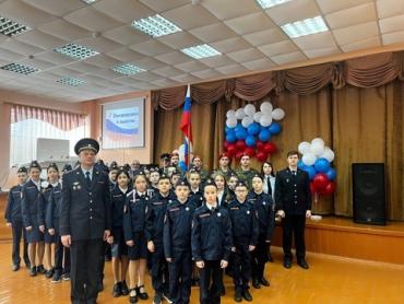 Фото В Златоусте открыли первый в городе кадетский класс для будущих полицейских