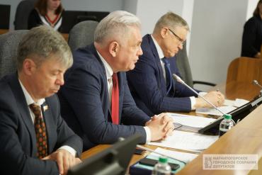 Фото В Магнитогорске депутаты увеличили доходы и расходы бюджета