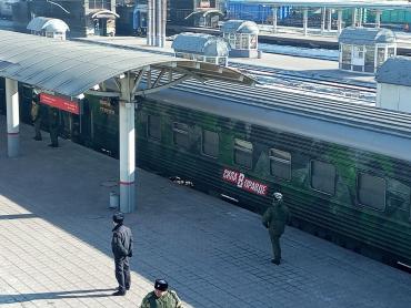 Фото В Челябинске побывал поезд «Сила в Правде» 