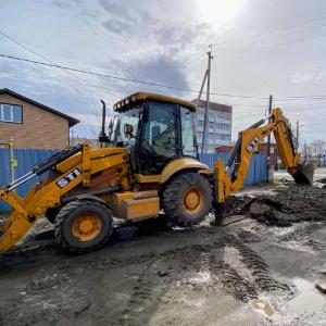 Фото В челябинском поселке Смолино начали ремонтировать проезды и тротуары