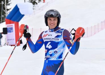 Фото Южноуралец Семен Челмакин стал серебряным призером чемпионата России по горнолыжному спорту