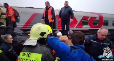 Фото В Республике Коми произошло крушение пассажирского поезда (ВИДЕО)