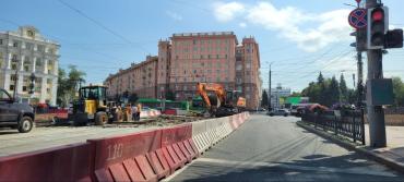Фото Челябинцам напоминают об ограничении движения на перекрестке пр. Ленина и ул. Цвиллинга