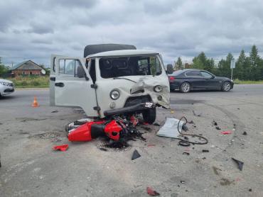 Фото В Южноуральске мотоциклист скончался под колёсами УАЗа