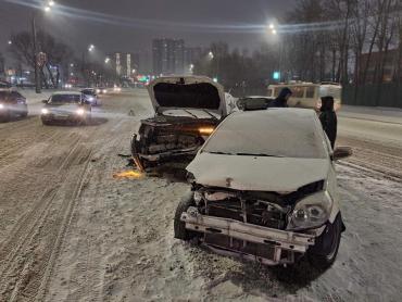 Фото Сегодня - день памяти жертв ДТП: Более 1,5 тысячи южноуральцев погибли в ДТП за четыре года 