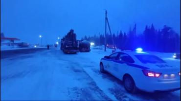 Фото В Челябинской области водителей просят воздержаться от поездок по трассе М-5 (ВИДЕО)