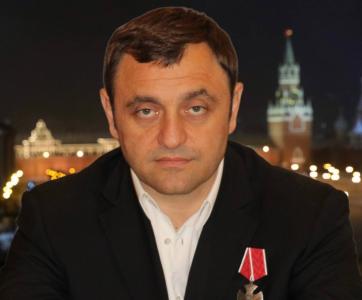 Фото Основатель добровольческого батальона Армен Саркисян скончался в реанимации