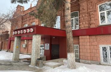 Фото В Троицке полицейские задержали голодного квартирного вора