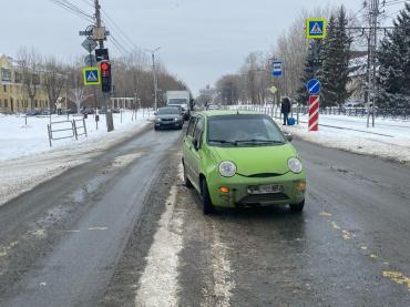 Фото  В Челябинске девушка на иномарке сбила мальчика