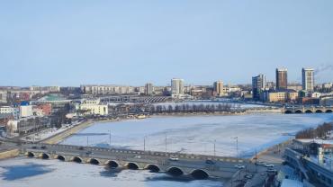 Фото В семи городах Челябинской области прогнозируют режим чёрного неба