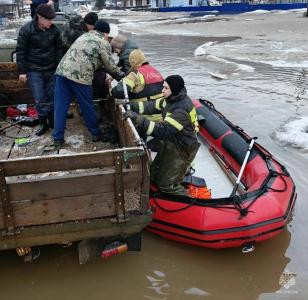 Фото В затопленную Ашу приехал министр общественной безопасности