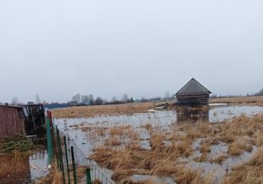 Фото В посёлке Баландино затопило дом талыми водами