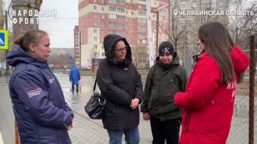 Фото В Челябинске мама мальчика с аутизмом не может записать его в бассейн