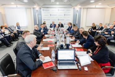 Фото Челябинский завод горэлектротранспорта стал площадкой для заседания Совета ЮУТПП