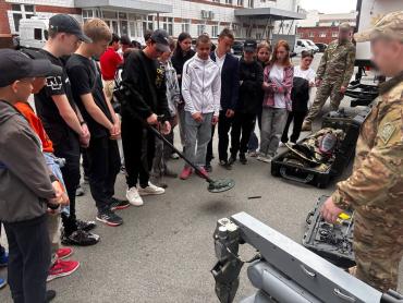 Фото Море впечатлений: в гостях у контрразведчиков Южного Урала побывали юнармейцы