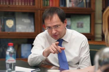 Фото Угрозы семье Мединского: обвинения в адрес украинских националистов и реакция Умерова