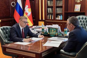 Фото Алексей Текслер пообещал Коркинскому округу дальнейшую поддержку