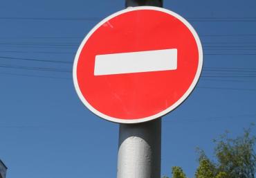 Фото На трассах Челябинской области из-за жары ограничили движение большегрузов