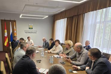 Фото Алексей Лошкин: Челябинск к празднику готов, остались последние штрихи