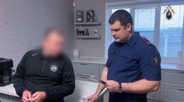 Фото СК опубликовал видео задержания в Челябинске полицейского Гайде и бизнесмена Варданяна