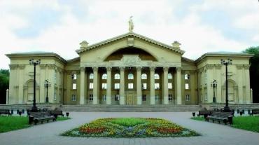 Фото В Челябинске покажут спектакль о малой родине губернатора