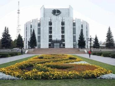 Фото В Челябинск привезли эпохальную «Войну и мир» от театра имени Вахтангова