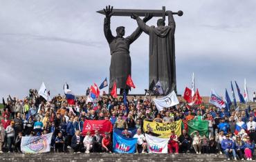 Фото Депутаты Магнитогорска участвовали в «Забеге Победы»