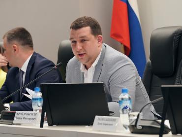 Фото Члены Молодежной палаты Челябинска выбрали председателя 