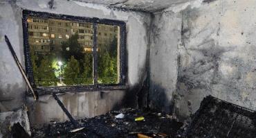Фото В Челябинске вспыхнула квартира на Комсомольском проспекте