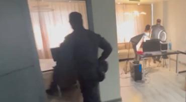 Фото Полиция пресекла работу вебкам-студий в Челябинске
