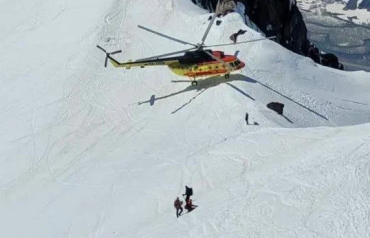 Фото Вертолёт «Ростеха» эвакуировал туриста с вулкана Вилючинский в Камчатском крае