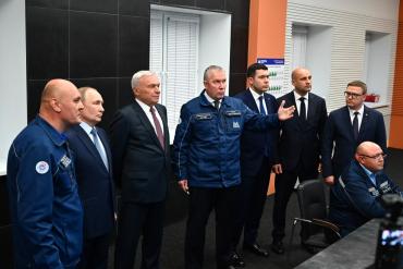 Фото Владимир Путин в ходе рабочего визита в Магнитогорск посетил ММК