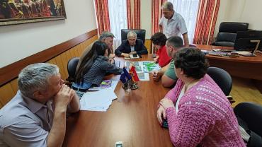 Фото   В Челябинске продолжают обсуждать будущее Каштакского бора
