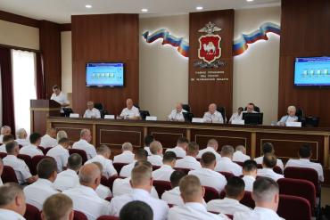 Фото В Челябинской области подвели итоги работы полиции за первое полугодие 2025 года