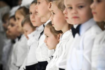 Фото От «Верните советскую форму» до «Форма нам не сдалась» 