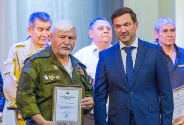 Фото В Челябинске участникам боевых действий посвятили праздничный концерт