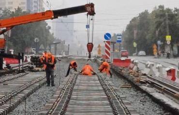 Фото В Челябинске закрывают перекресток улиц Кирова и Братьев Кашириных