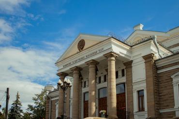 Фото «Мы несём любовь в себе»: Молодёжный театр открывает юбилейный сезон необычным концертом