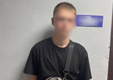 Фото В Челябинске задержан пособник мошенников, похитивших 10,5 миллиона рублей у подростка