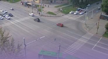 Фото  По факту падения пожилой челябинки в автобусе возбуждено уголовное дело