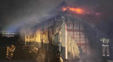 Фото В селе Аргаяшского района сгорело здание