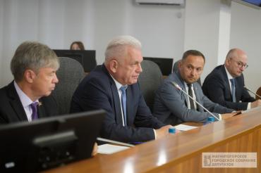Фото Депутаты Магнитогорска передали муниципальные помещения для добрых дел
