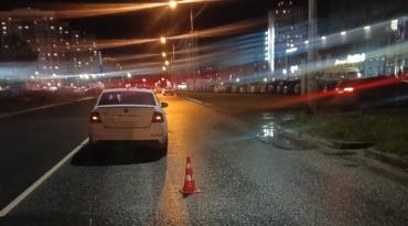 Фото В Парковом иномарка сбила пешехода
