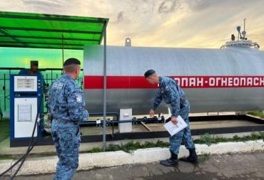 Фото В посёлке Сухтелинском прикрыли нелицензированную газовую заправку