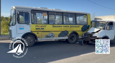 Фото В Копейске на остановке столкнулись пассажирские автобусы, есть пострадавший (ВИДЕО)