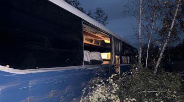 Фото В Троицком районе пассажирский автобус с 37 пассажирами попал в ДТП